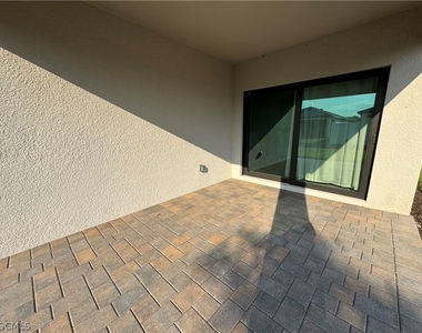 1024 Caloosa Breeze Drive - Photo Thumbnail 16