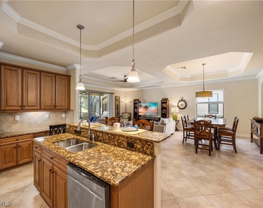 9234 Veneto Place - Photo Thumbnail 12