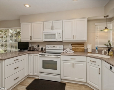 2608 Sailors Way - Photo Thumbnail 20