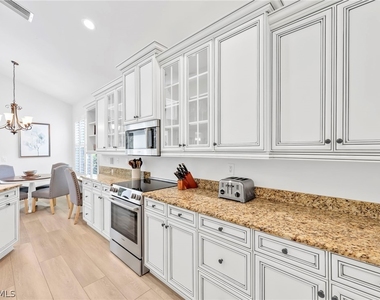 8924 Ventura Way - Photo Thumbnail 11