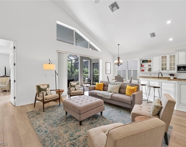 8924 Ventura Way - Photo Thumbnail 7