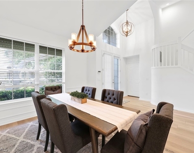 8924 Ventura Way - Photo Thumbnail 12