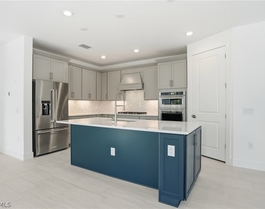 2148 Sequoia Court - Photo Thumbnail 6