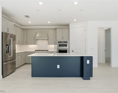 2148 Sequoia Court - Photo Thumbnail 5