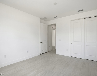 2148 Sequoia Court - Photo Thumbnail 17
