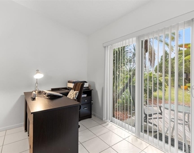 3143 37th Lane S - Photo Thumbnail 7