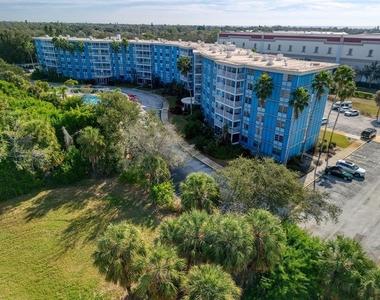 3315 58 Avenue S - Photo Thumbnail 6