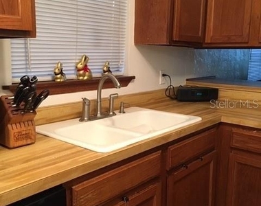 1712 Sw 67th Terrace - Photo Thumbnail 1