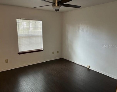1712 Sw 67th Terrace - Photo Thumbnail 9