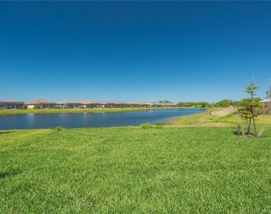 16139 Isola Place - Photo Thumbnail 34