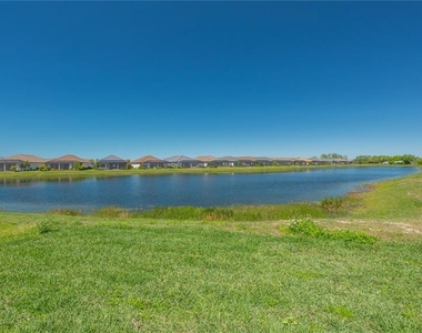 16139 Isola Place - Photo Thumbnail 35