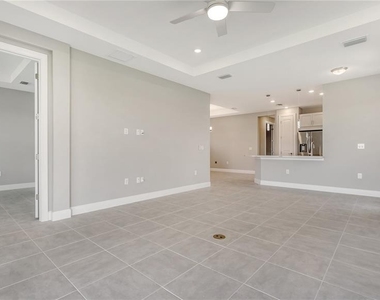 16139 Isola Place - Photo Thumbnail 13