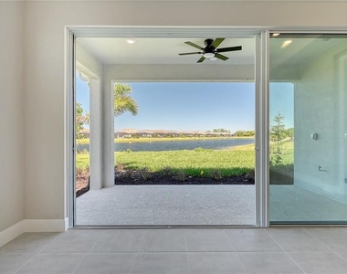 16139 Isola Place - Photo Thumbnail 9