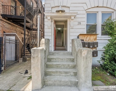 25 Whittier Street - Photo Thumbnail 9