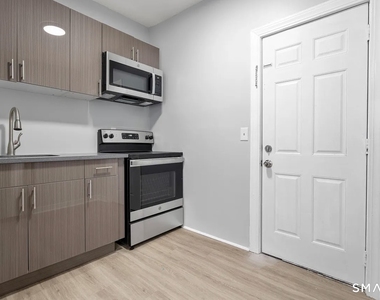 25 Whittier Street - Photo Thumbnail 2