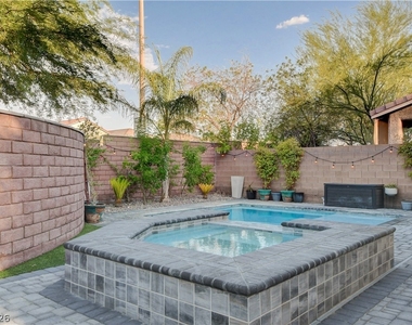 10400 Raining Sky Street - Photo Thumbnail 40