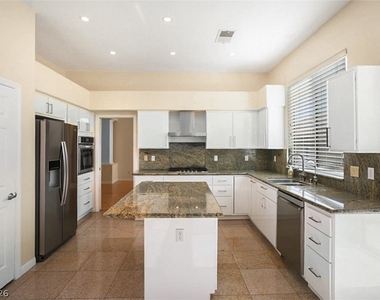 2120 Waterbury Lane - Photo Thumbnail 2