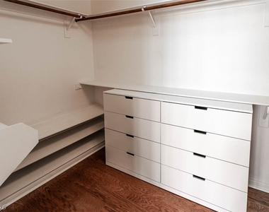 2120 Waterbury Lane - Photo Thumbnail 35