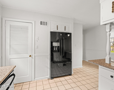 456 Harnell Avenue - Photo Thumbnail 12