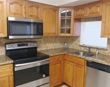 705 Nw 91st Terrace - Photo Thumbnail 3