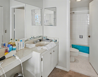 1010 S Ocean Boulevard - Photo Thumbnail 13