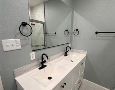 1300 N 2nd Street - Photo Thumbnail 6
