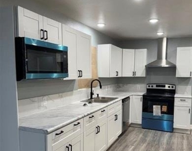 1300 N 2nd Street - Photo Thumbnail 16