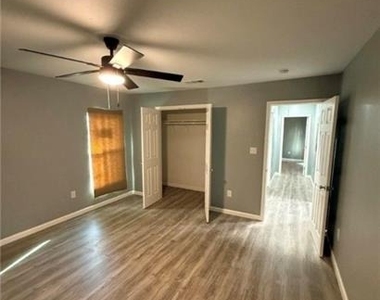 1300 N 2nd Street - Photo Thumbnail 15