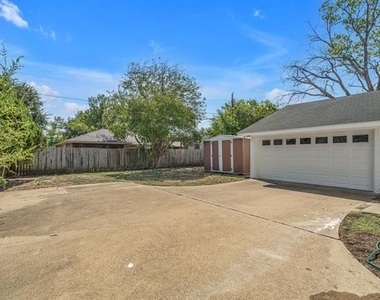 2611 Boulder Drive - Photo Thumbnail 28