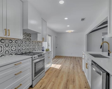 2611 Boulder Drive - Photo Thumbnail 15