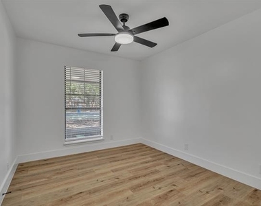 2611 Boulder Drive - Photo Thumbnail 24