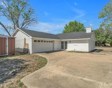 2611 Boulder Drive - Photo Thumbnail 26
