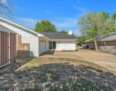 2611 Boulder Drive - Photo Thumbnail 27