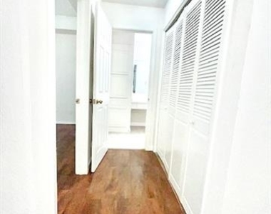 3140 Devonshire Drive - Photo Thumbnail 12