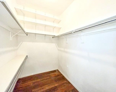 3140 Devonshire Drive - Photo Thumbnail 15