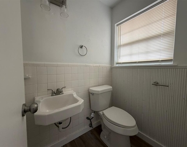 6505 N Cherokee Dr. Drive - Photo Thumbnail 6