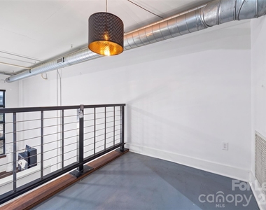 715 N Graham Street - Photo Thumbnail 18