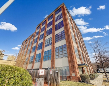 715 N Graham Street - Photo Thumbnail 7