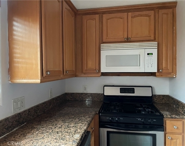 8425 Burnet - Photo Thumbnail 7