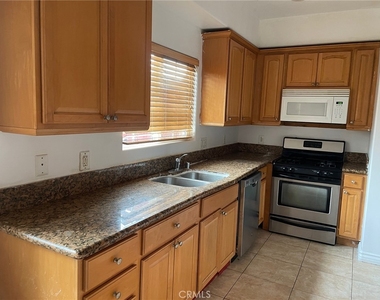 8425 Burnet - Photo Thumbnail 1
