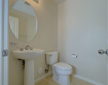 38 Gardenpath - Photo Thumbnail 16
