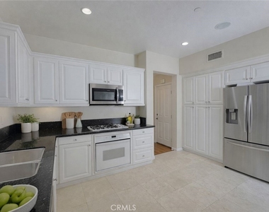 38 Gardenpath - Photo Thumbnail 17