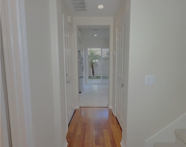 38 Gardenpath - Photo Thumbnail 15