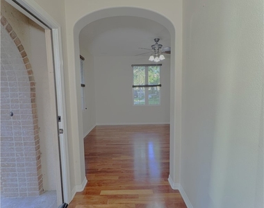 38 Gardenpath - Photo Thumbnail 12