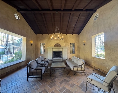 38 Gardenpath - Photo Thumbnail 6