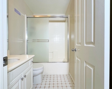 38 Gardenpath - Photo Thumbnail 50