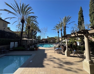 38 Gardenpath - Photo Thumbnail 5