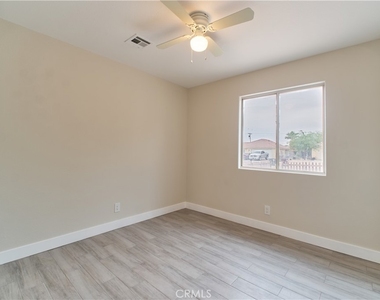 1286 Arctic Avenue - Photo Thumbnail 23