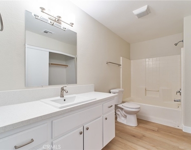 1286 Arctic Avenue - Photo Thumbnail 12