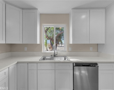 1341 Beach Club Drive - Photo Thumbnail 9